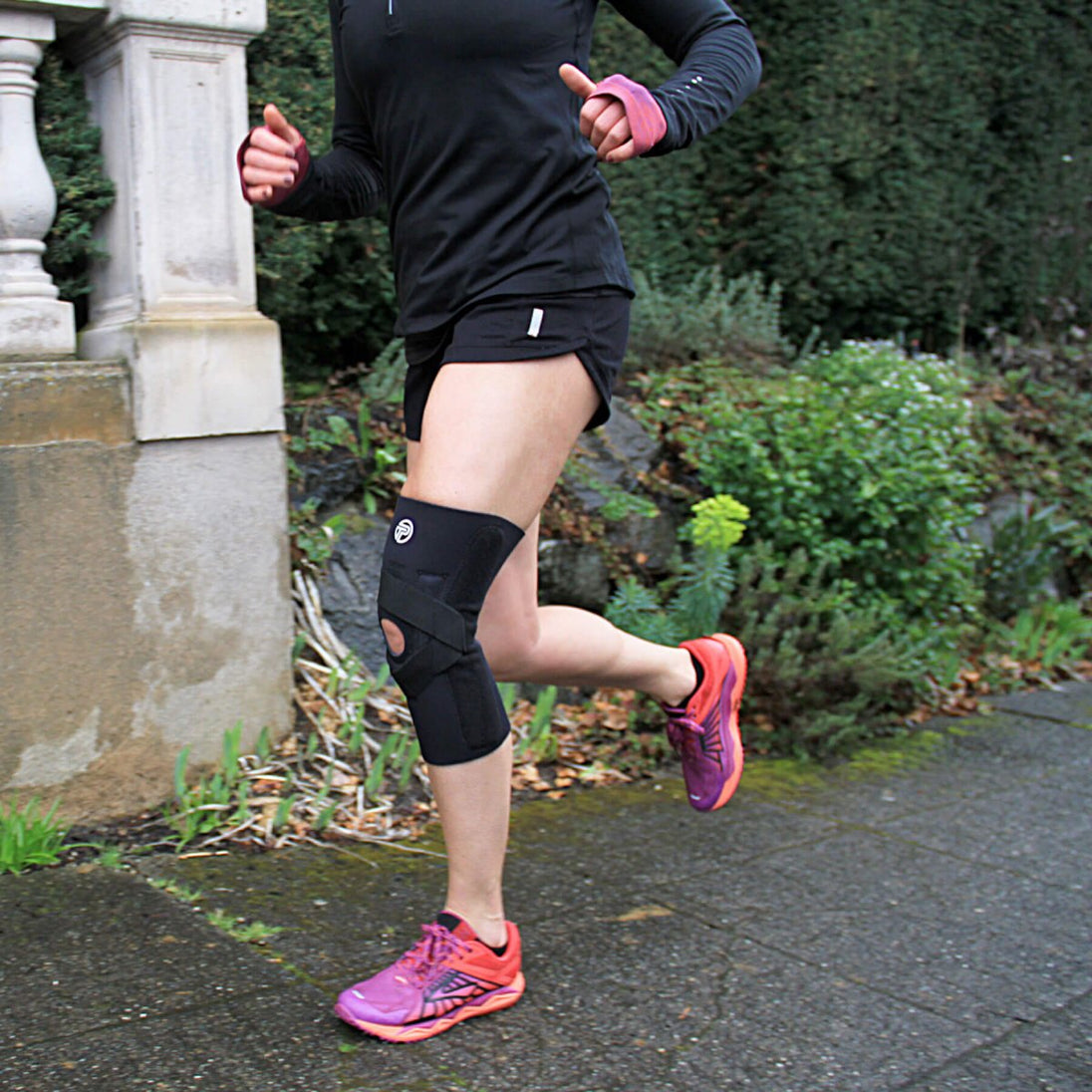 8000F ProTec JLat Lateral Subluxation Knee Support