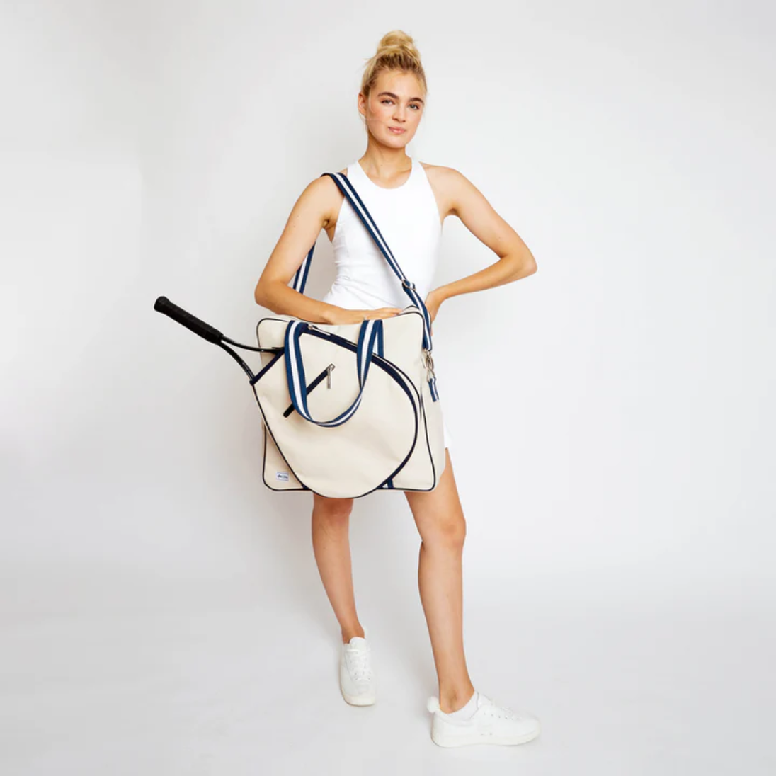 HTTB151_Ame_Lulu_Hamptons_Tennis_Tour_Bag_Blueberry