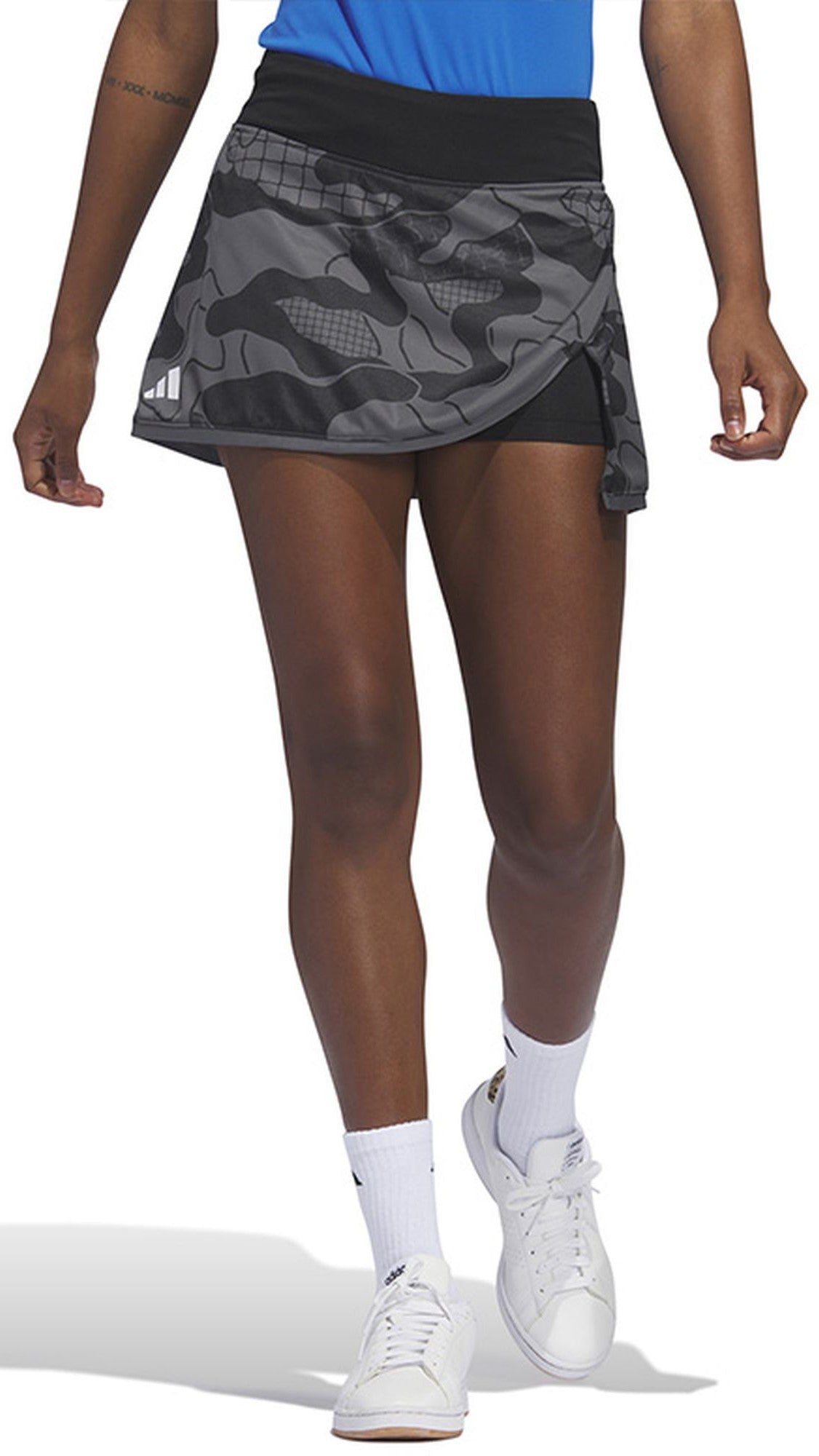 IA8363 Adidas Women's Club Graphic Tennis Skirt (Grey Five/Black/Carbon)