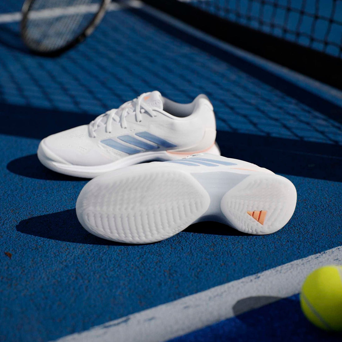 JP8858 Adidas Women's Avacourt 3 Tennis Shoes (Core Black/Halo Blue)