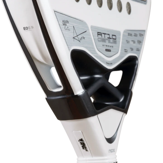 PAT10GENIUS12LI26_Nox_AT10_Genius_Alum_Xtrem_Lite_By_Agustin_Tapia _8K_Padel_Racket