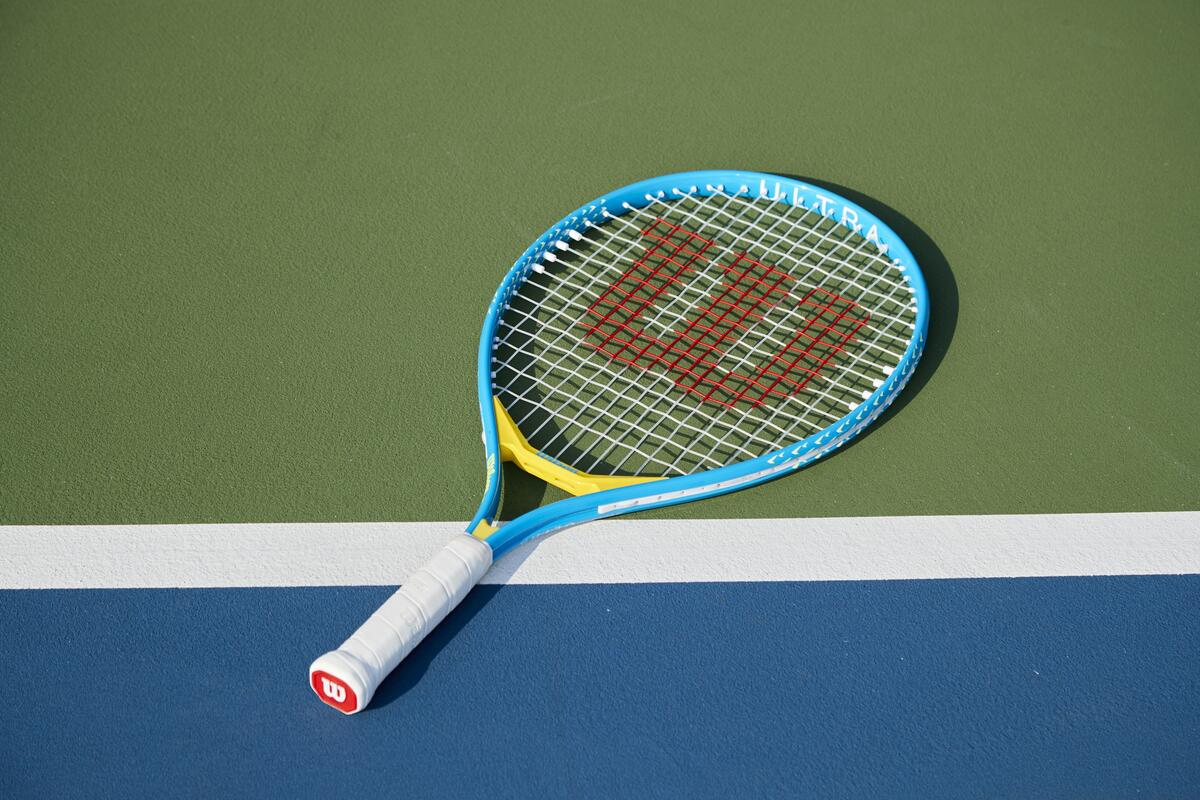 WR119010U Wilson Ultra Power 19 Inch Junior Tennis Racquet