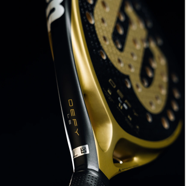 WR173811U2_Wilson_Defy_LS_V1_Padel_Racket