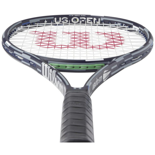 WR178211U Wilson US Open Blade 98 v9 16x19 Tennis Racquet