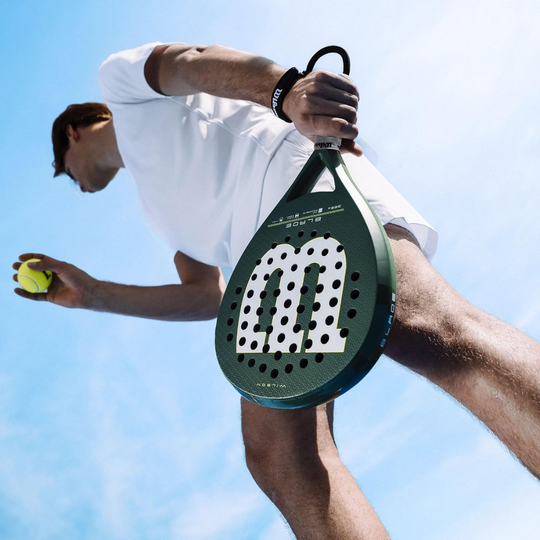 WR203611U_Wilson_Blade_V4_Padel_Racket