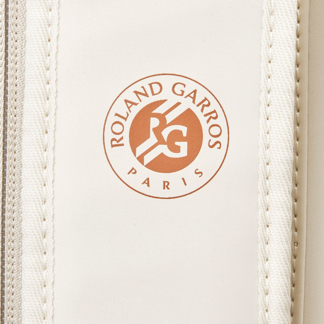 WR8042901001 Wilson Roland-Garros Super Tour 9 Pack Tennis Bag (Cream)