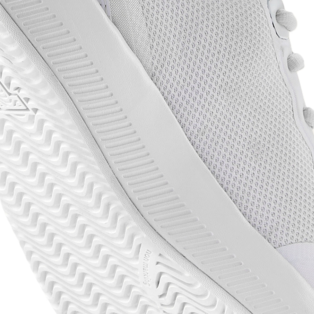 WRS334450U Wilson Women's Intrigue Lite Tennis Shoes (White/White/Silver)