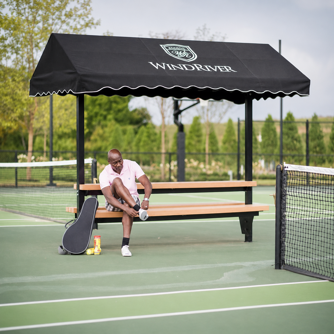 SunTrends Cabana Bench w/ Table - black canopy